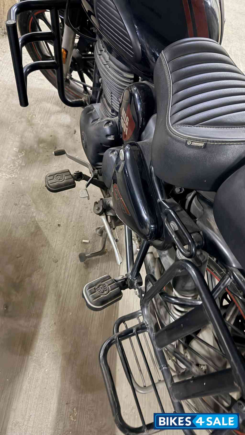 Black Royal Enfield Classic Stealth Black Black Royal Enfield Classic Stealth Black