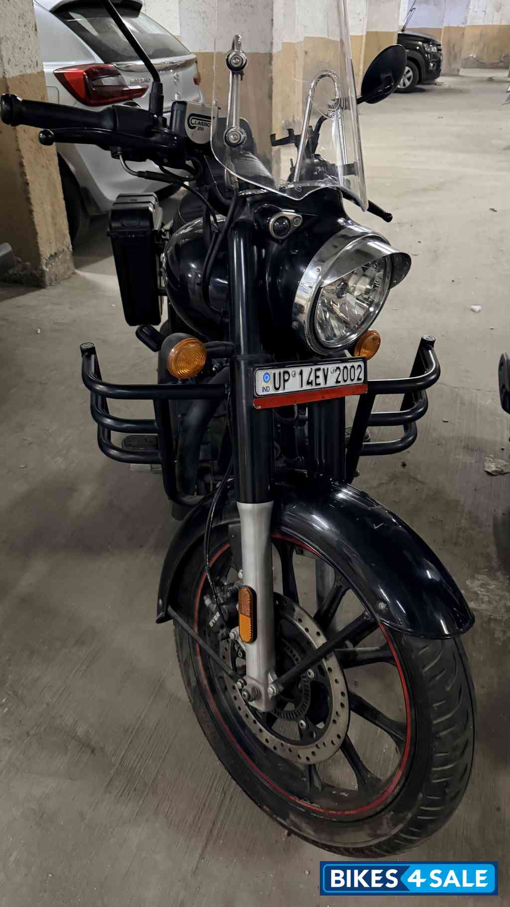 Black Royal Enfield Classic Stealth Black Black Royal Enfield Classic Stealth Black