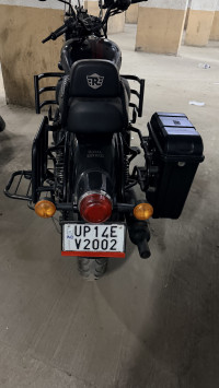 Black Royal Enfield Classic Stealth Black