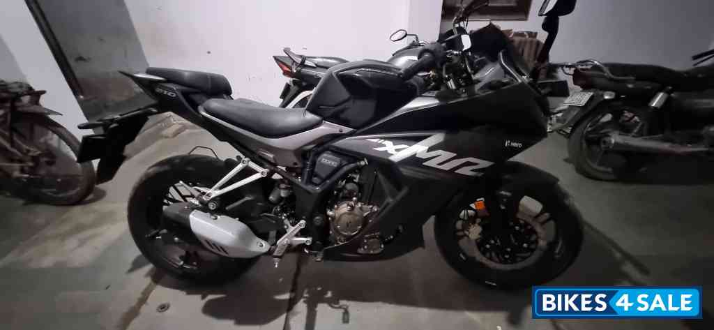 Black Hero Karizma XMR