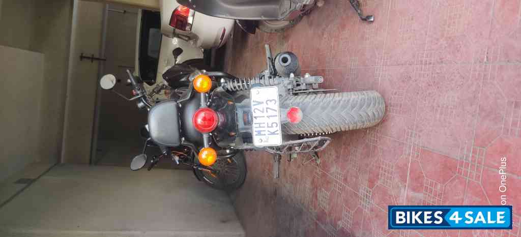 Royal Enfield Hunter 350 Metro