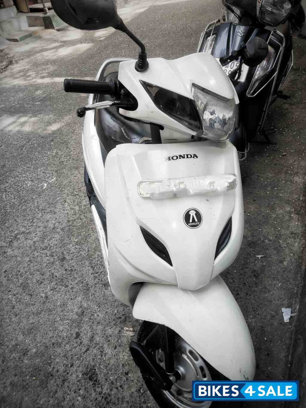White Honda Activa 3G