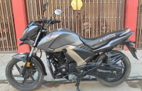 Grey Honda CB Unicorn 160