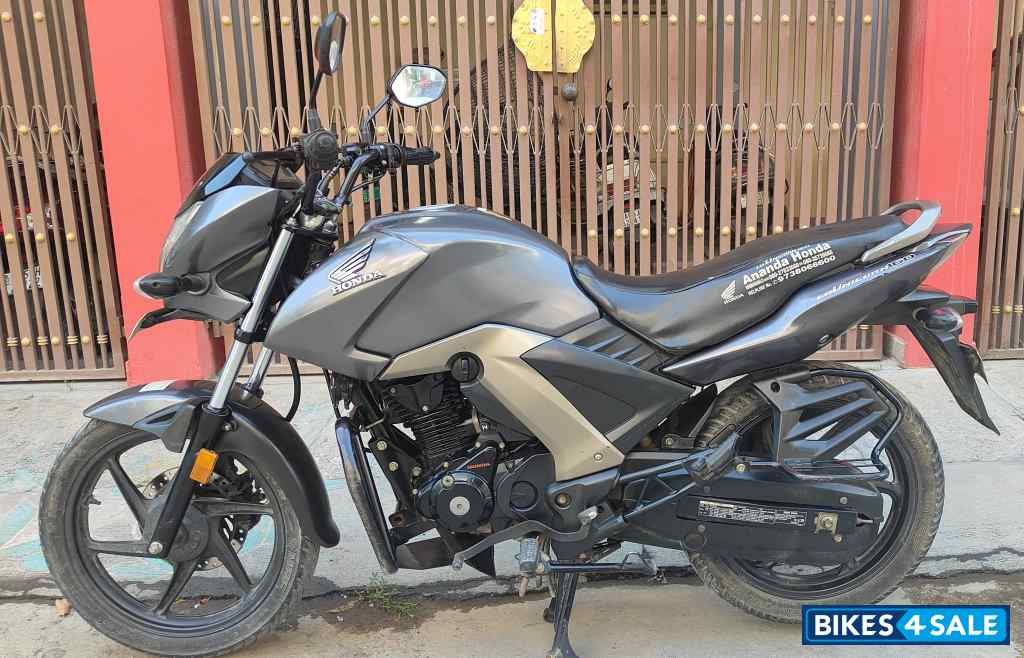 Grey Honda CB Unicorn 160 Grey Honda CB Unicorn 160