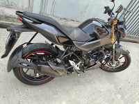 Black Hero Xtreme 160R BS6