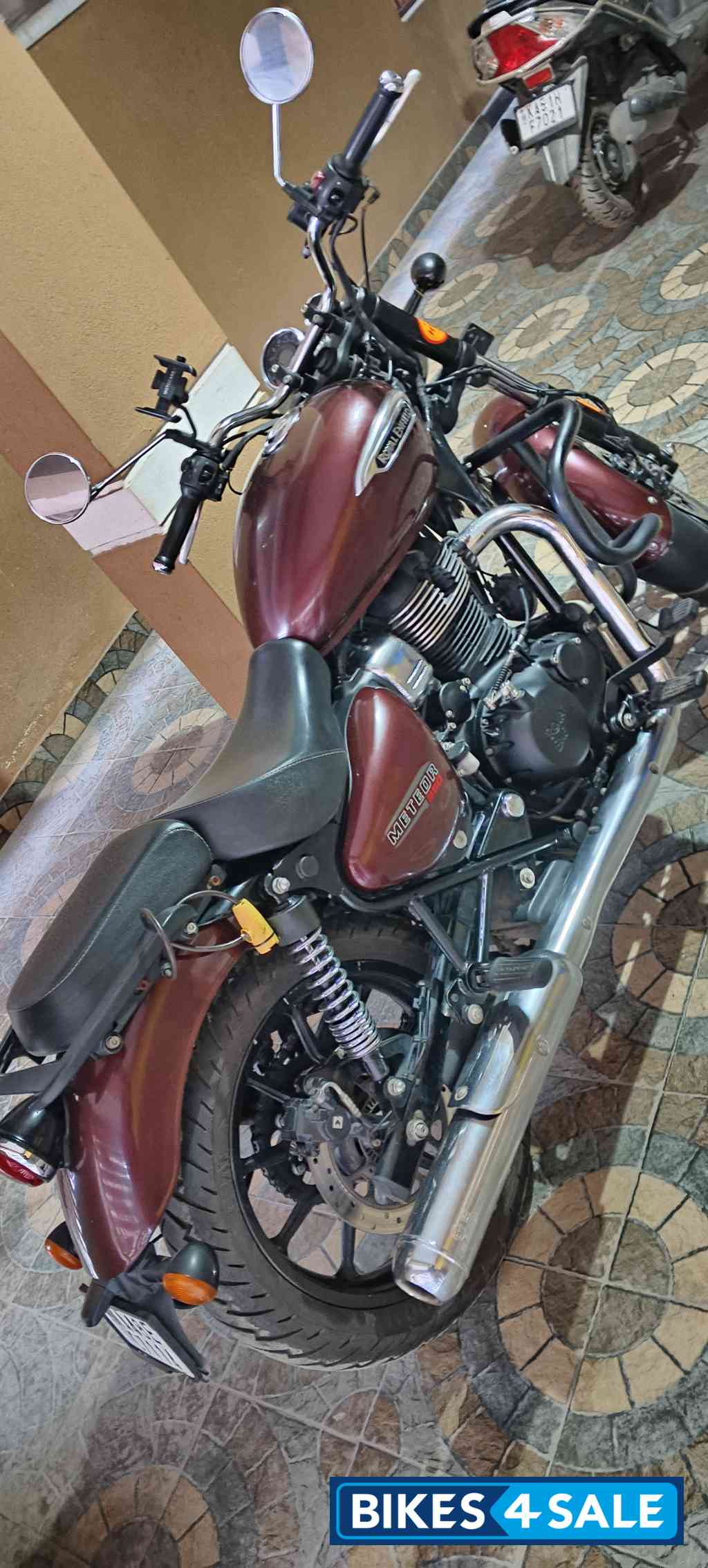 Royal Enfield Meteor 350 Stellar