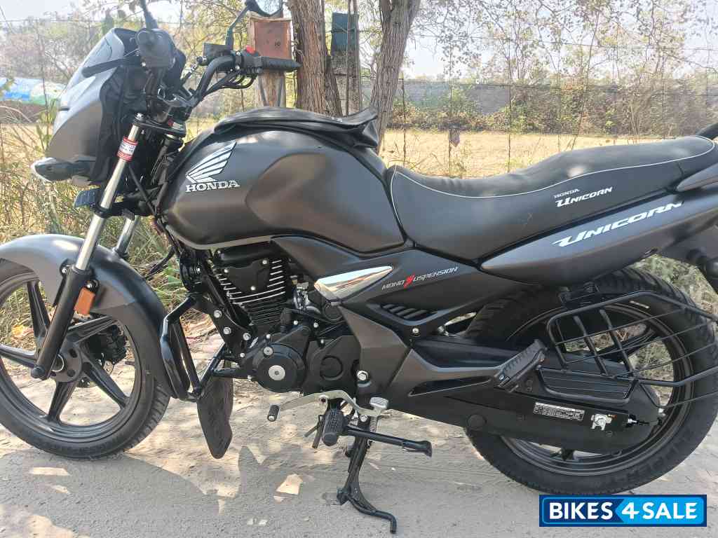 Mat Axis Grey Honda Unicorn 160 BS6