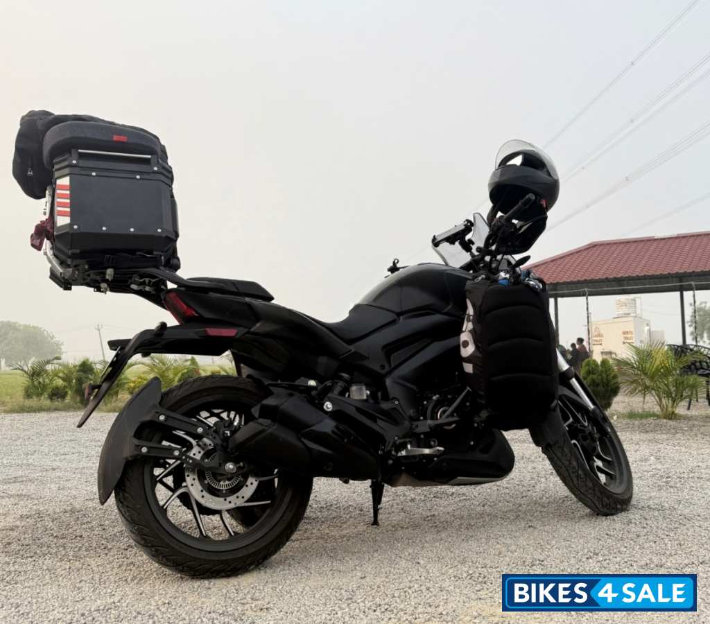 Bajaj Dominar 400 2025