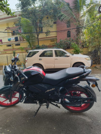 Matte Black TVS Apache RTR 160 4V Special Edition