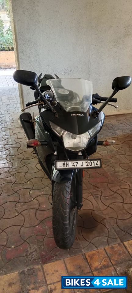 Black Honda CBR 250R