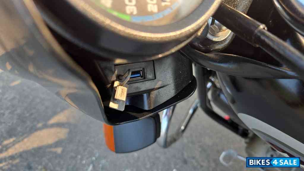 Black And Red Sticker Hero Splendor Plus IBS i3s