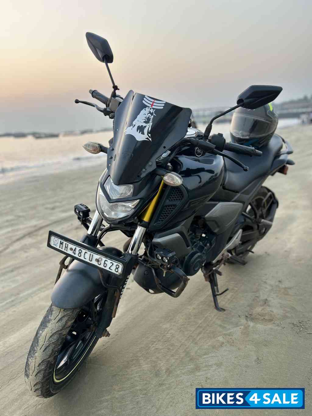 Black Yamaha FZ FI V3 BS6 Black Yamaha FZ FI V3 BS6