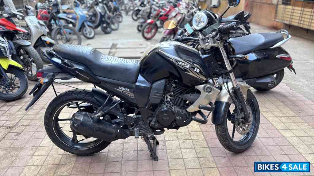 Black And Gold Yamaha FZ-S