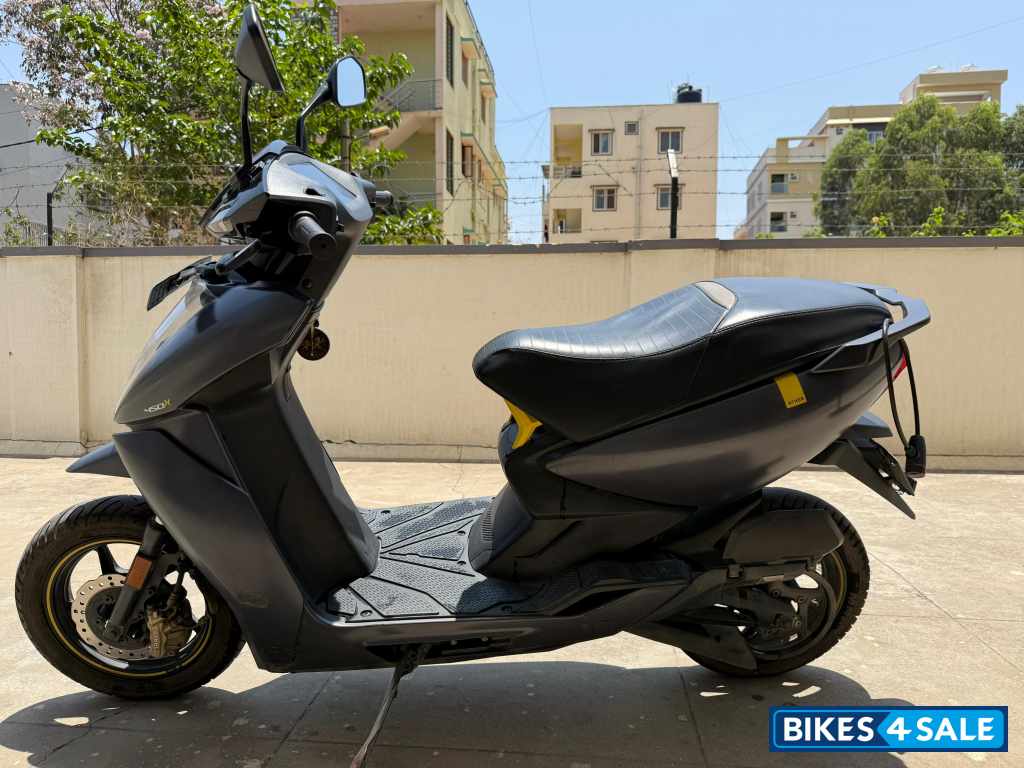 Space Grey Ather 450X