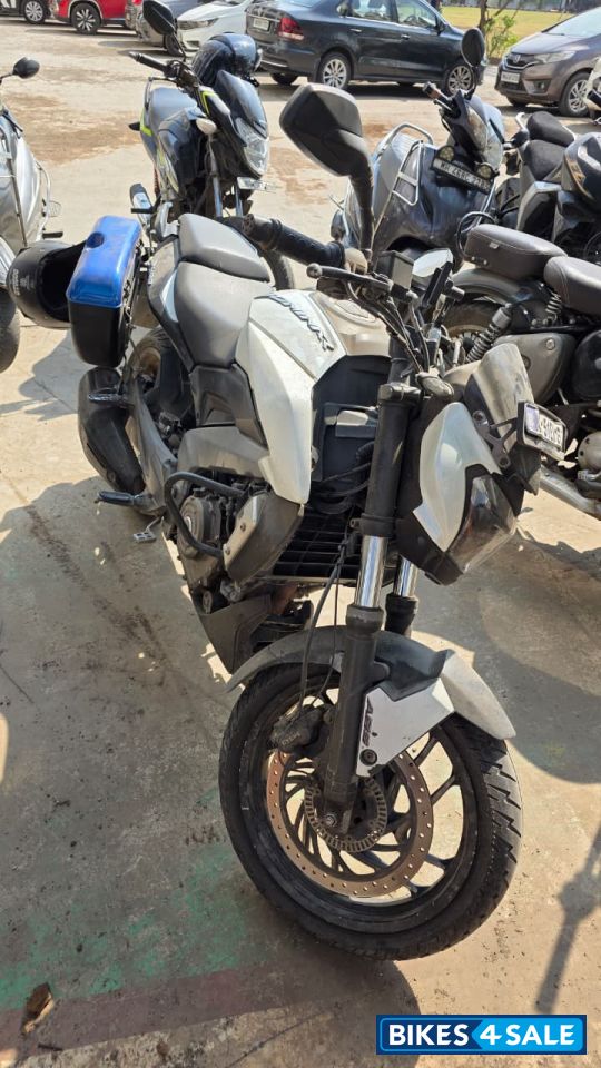 Bajaj Dominar 400 Disc