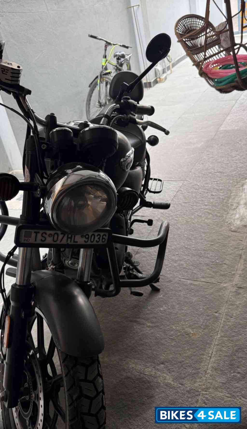Royal Enfield Meteor 350 Stellar
