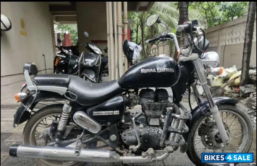 Mat Black Royal Enfield Thunderbird 350 Mat Black Royal Enfield Thunderbird 350