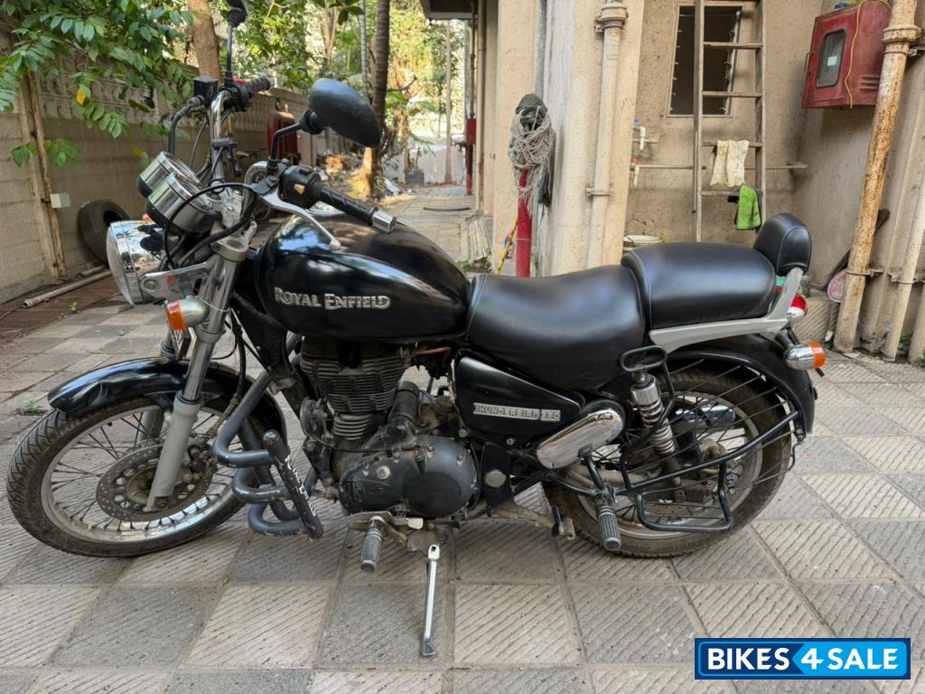 Mat Black Royal Enfield Thunderbird 350 Mat Black Royal Enfield Thunderbird 350