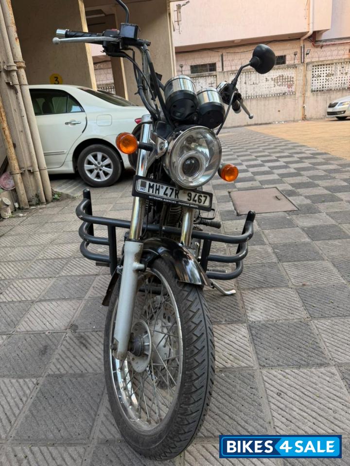 Mat Black Royal Enfield Thunderbird 350 Mat Black Royal Enfield Thunderbird 350
