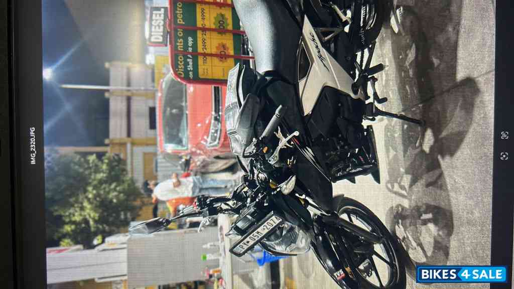 TVS Apache RTR 160 4V