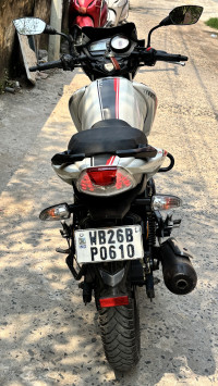 Pearl White TVS Apache RTR 160 BS VI