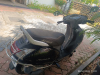 Black Honda Activa HET