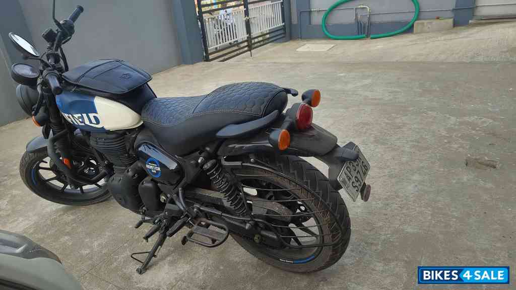 Royal Enfield Hunter 350 Metro