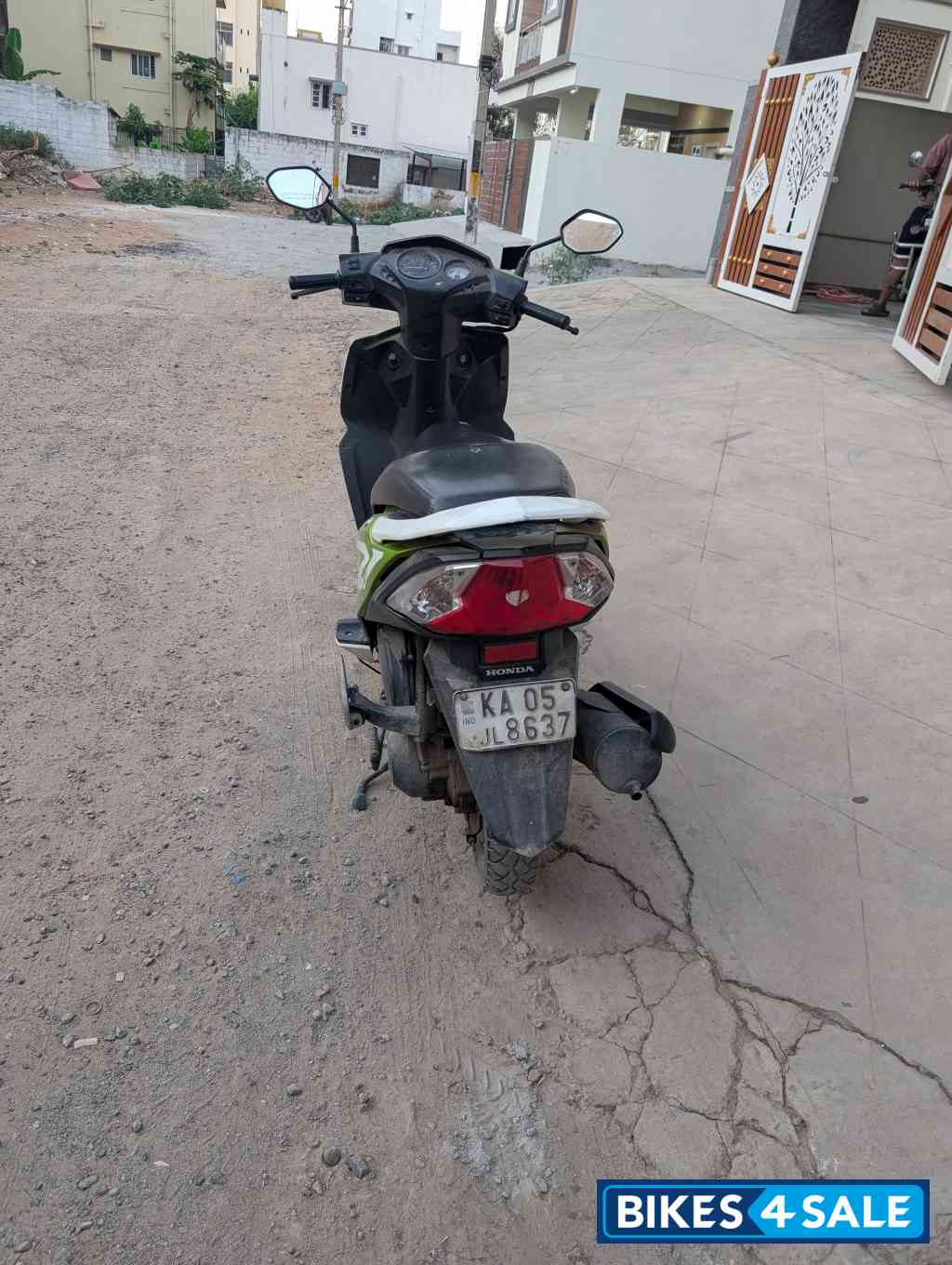 Green White Honda Dio