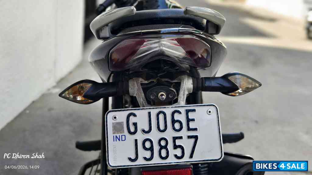 Black Bajaj Pulsar 135LS