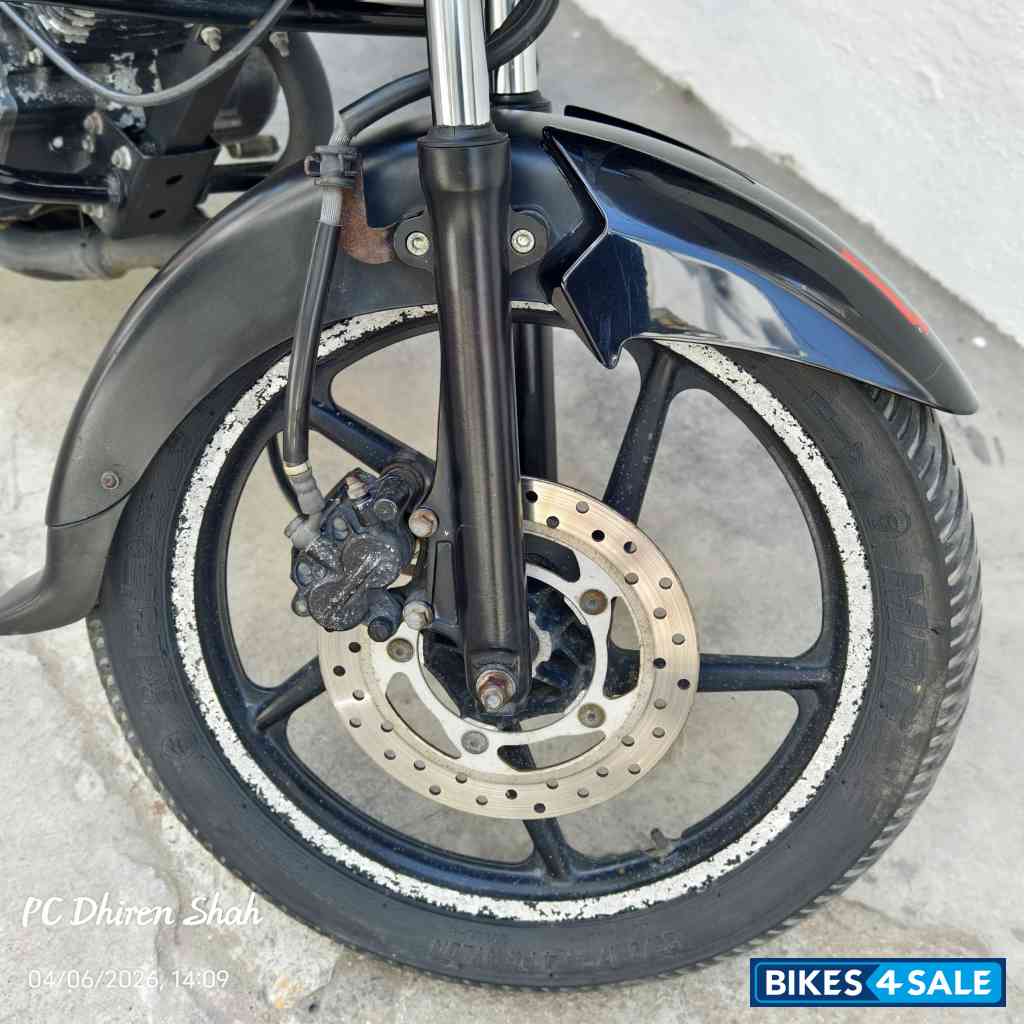 Black Bajaj Pulsar 135LS