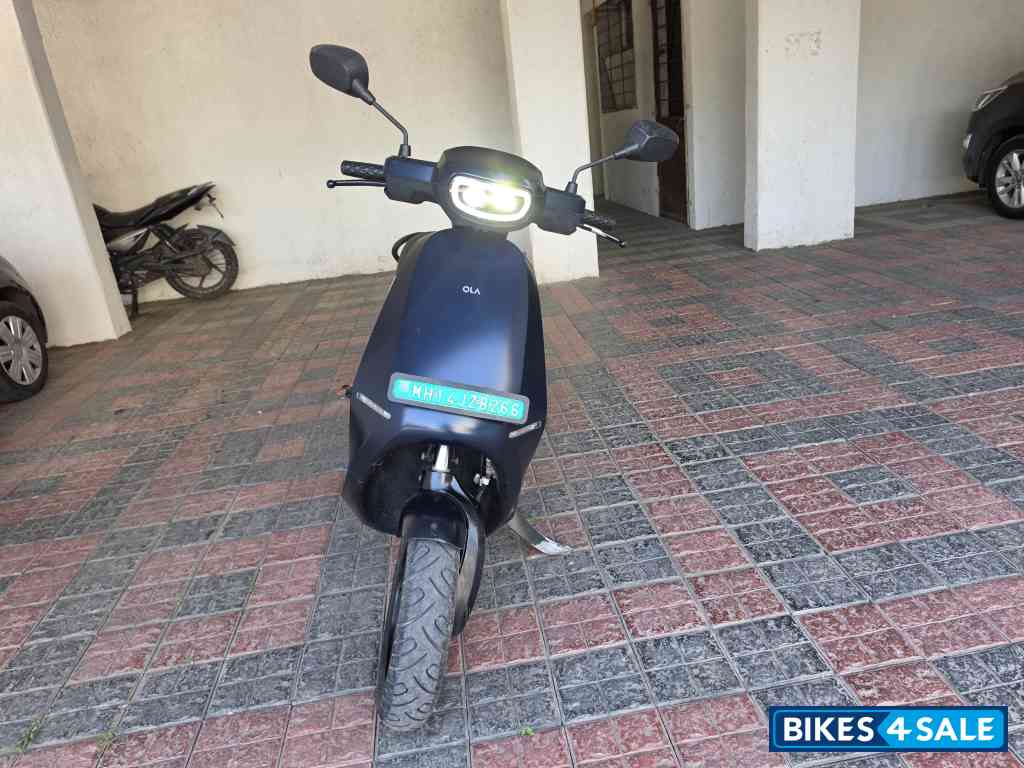 Midnight Blue Ola S1 Pro