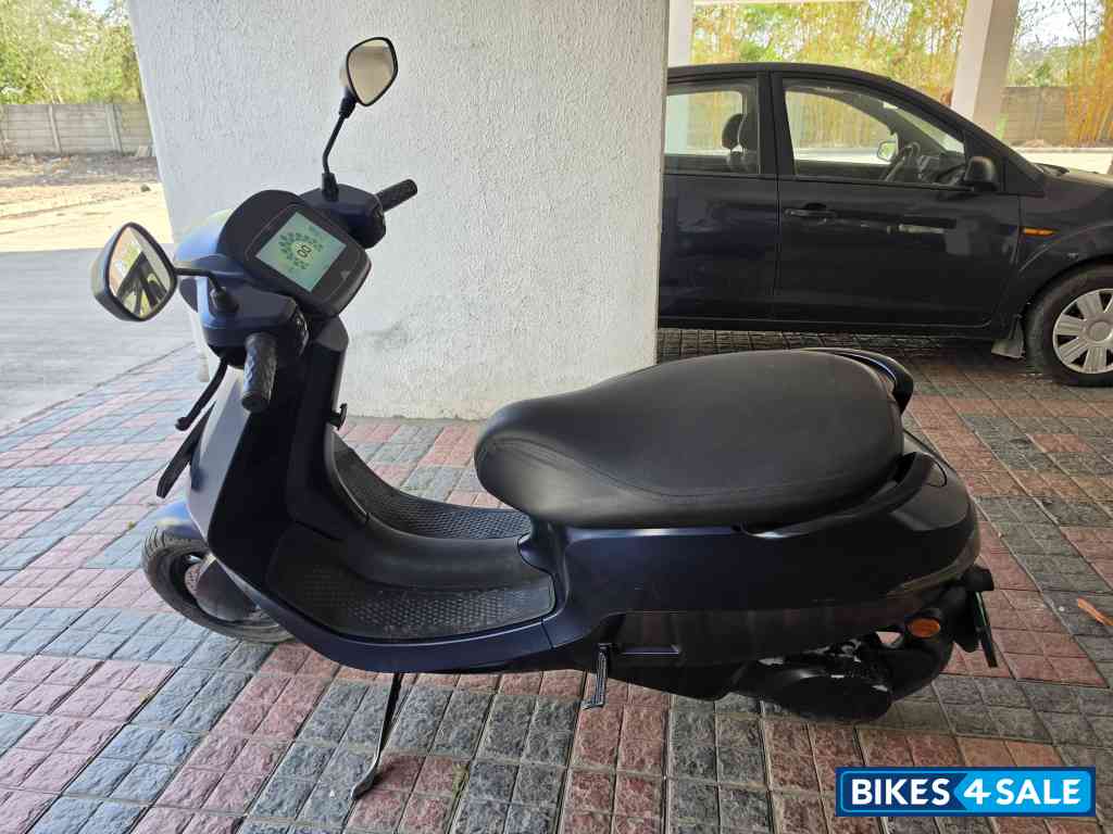 Midnight Blue Ola S1 Pro