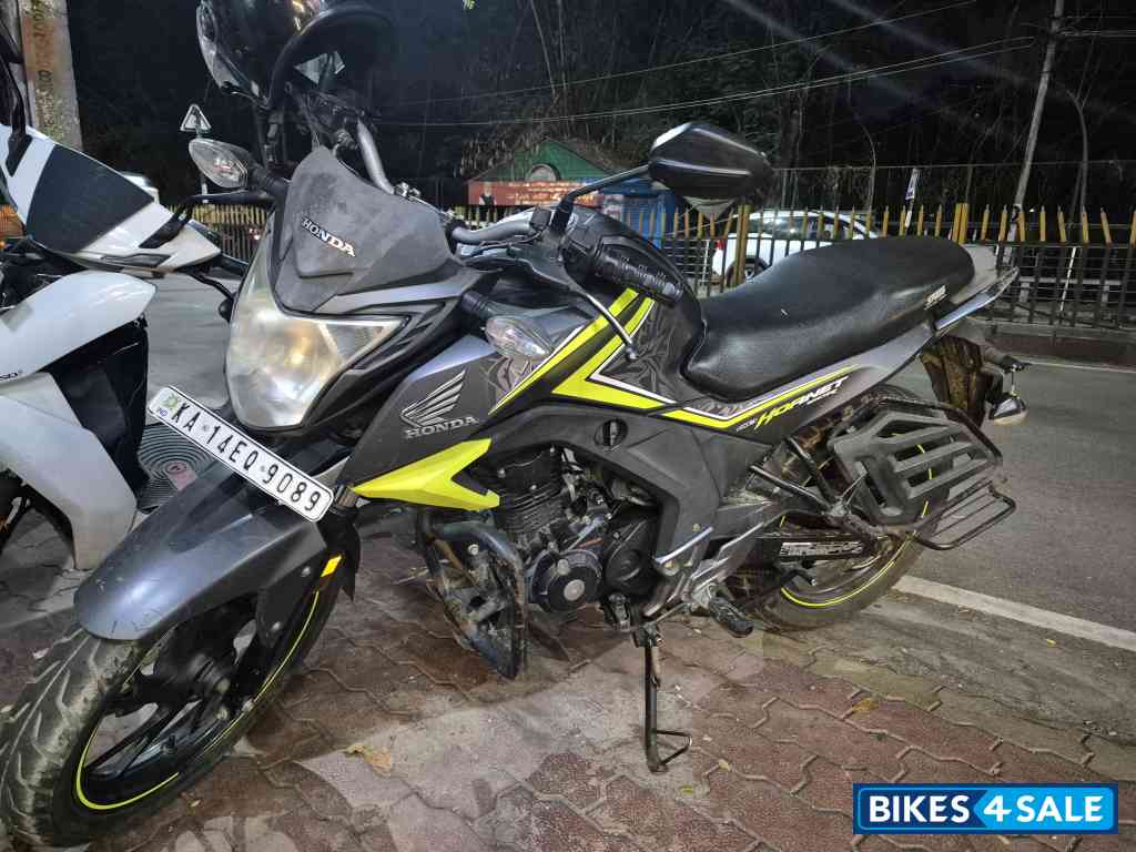 Honda CB Hornet 160R