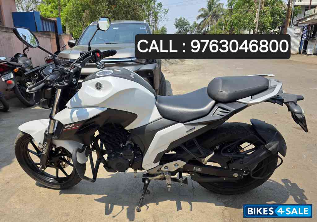 Yamaha FZS 25 Yamaha FZS 25
