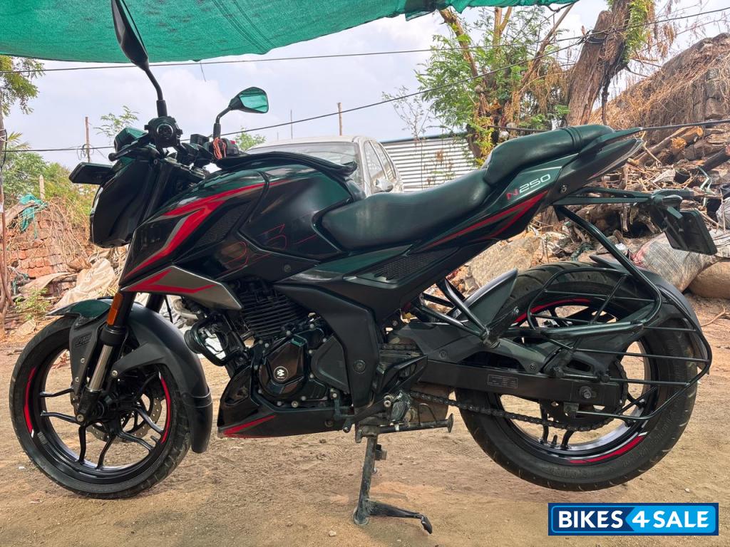 Bajaj Pulsar N250