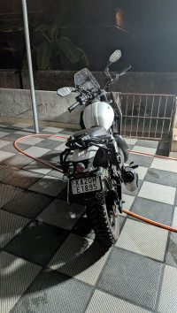 White Yezdi Adventure Gloss 2024