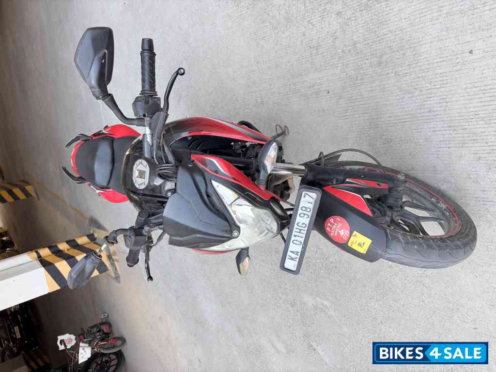 Bajaj Pulsar 200 NS
