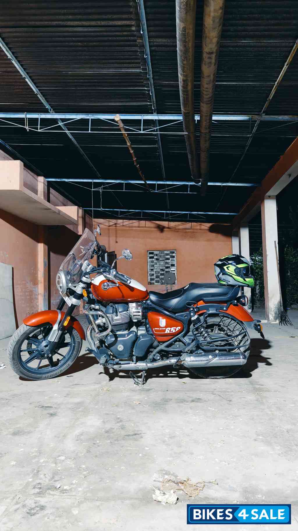 Royal Enfield Super Meteor 650