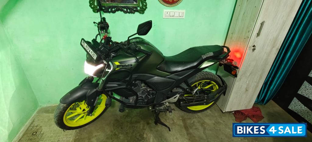 Darkgry Left Green Yamaha FZ-S FI Ver 4.0 DLX