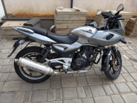 Bajaj Pulsar 220F 2011 Model