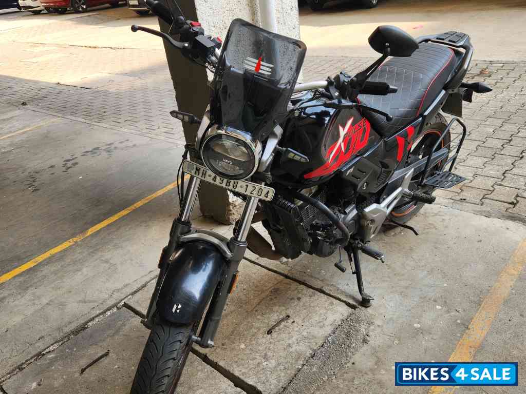 Black Hero XPulse 200T