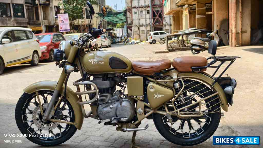 Desert Sand Royal Enfield Classic Desert Storm Desert Sand Royal Enfield Classic Desert Storm