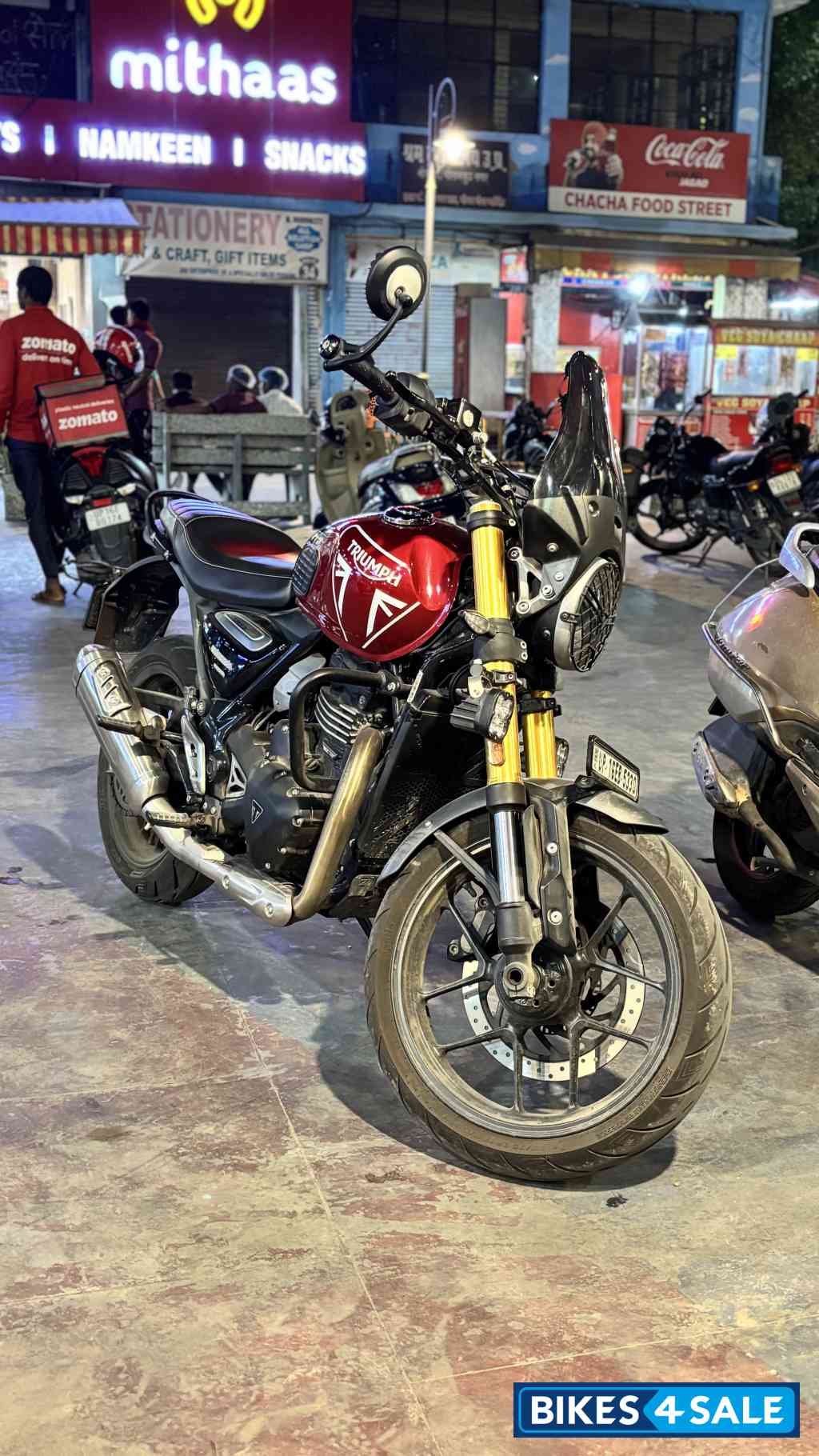 Carnival Red Triumph Speed 400