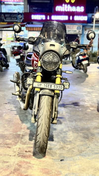 Carnival Red Triumph Speed 400