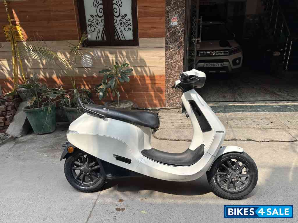 Ola S1 Pro Ola S1 Pro