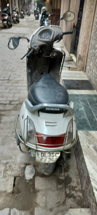 White Honda Activa