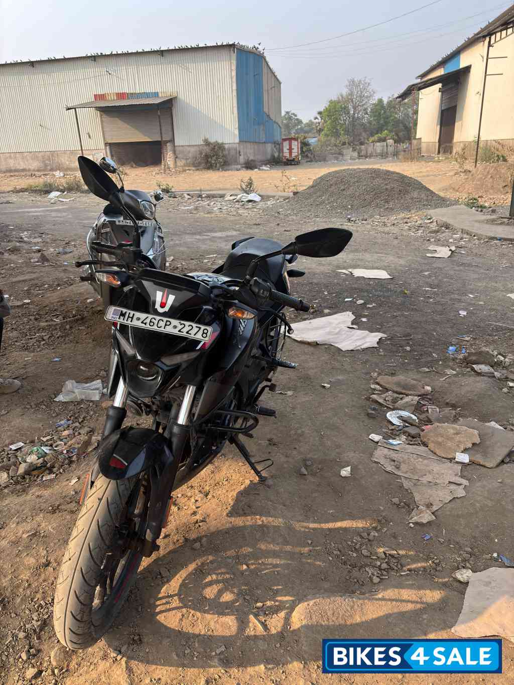 Black Bajaj Pulsar N160 Dual Channel ABS