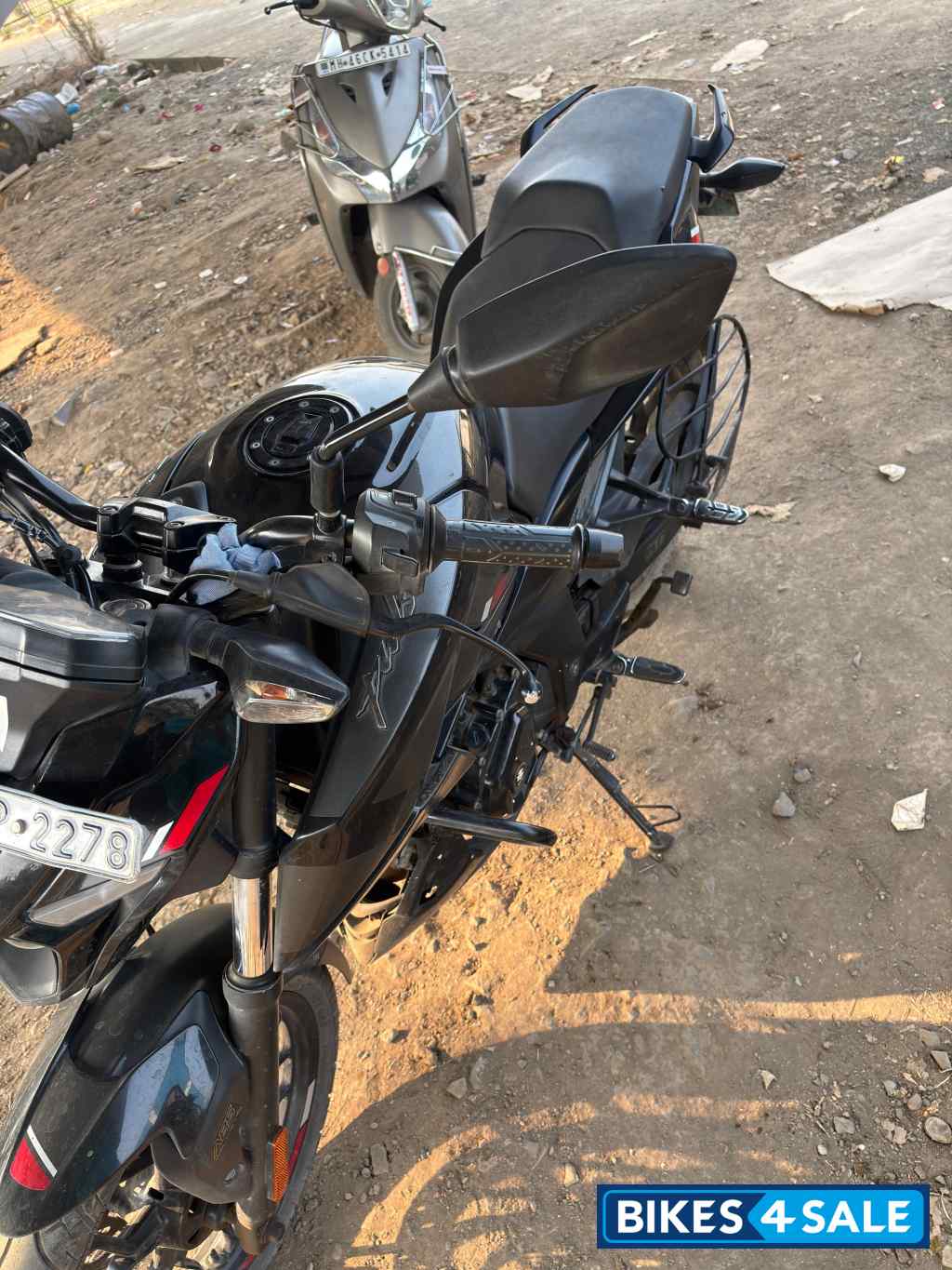 Black Bajaj Pulsar N160 Dual Channel ABS