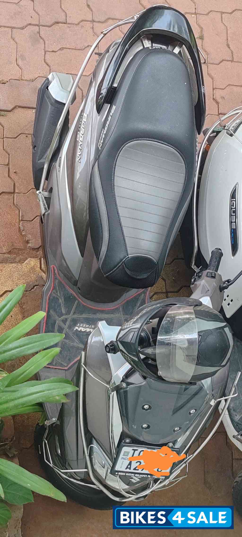 Suzuki Burgman Street EX