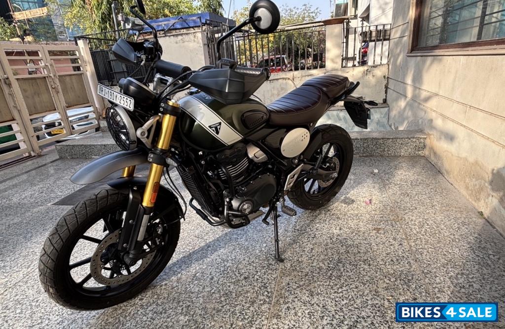 Khaki Triumph Scrambler 400 X